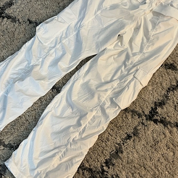 Lululemon Athletica White Athletic Pants - Picture 8 of 12